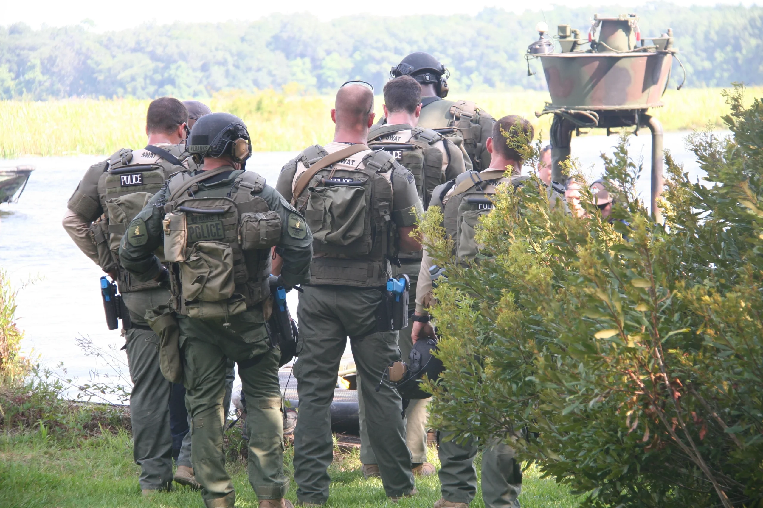 FBI HRT members train with Charleston SWAT in South Carolina. 